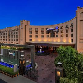 Radisson Blu Plaza Delhi Airport, hotel en Nueva Delhi