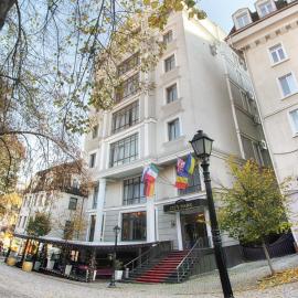 City Park Hotel, ξενοδοχείο στο Kισινάου