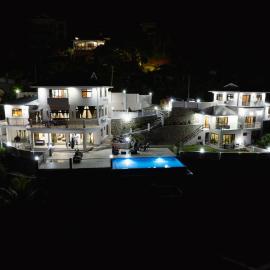 De Quincey Village में, होटल Maison L'Horizon
