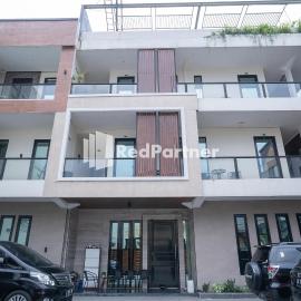 Yayah Rooms Bogor Syariah Mitra RedDoorz, hotel in Bogor