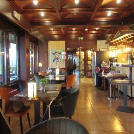 Hôtel Restaurant N 4, khách sạn ở Martelange