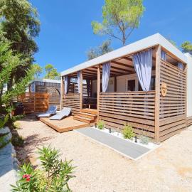 Bungalow Home Sweet Home - Logement complet, hotel u Biogradu na Moru