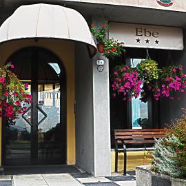 Hotel Ebe，聖皮耶羅阿謝韋的飯店