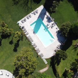 Hotel Sirena, hotel Lazisében