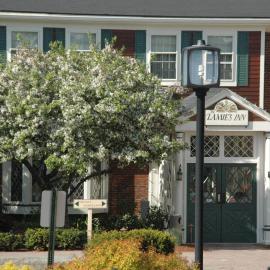 Lamies Inn & The Old Salt Tavern, hotel em Hampton