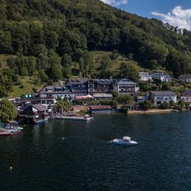Landhotel Grünberg am See, hótel í Gmunden