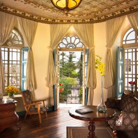 Del Parque Hotel & Suites، فندق في كوينكا