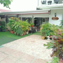 Creole Cottage Homestay: Mahe şehrinde bir otel