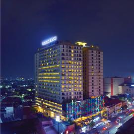 Louis Kienne Hotel Pemuda, hotel in Semarang