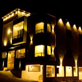 Hotel R Inn Yercaud, hotelli kohteessa Yercaud