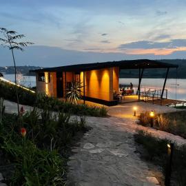 UMVA Muhazi - Adults Only，Muhazi的飯店