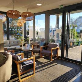 Contact Hôtel Le Provençal Bordeaux Lac, hotel in Bordeaux