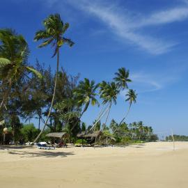 Ganesh Garden Beach Cabanas, отель в Тангалле