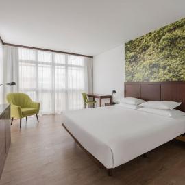 Neat Hotel Avenida