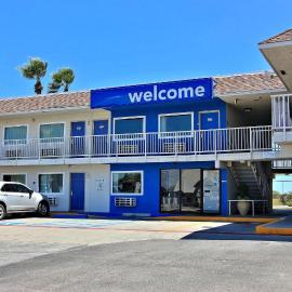 Motel 6-Corpus Christi, TX - East - North Padre Island