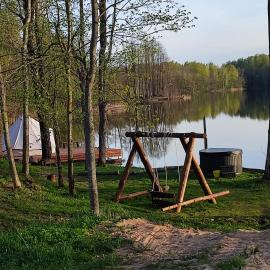 PELAKYS GLAMPING Minimum 2 paros Be kaimynų, hotel em Šlepečiai