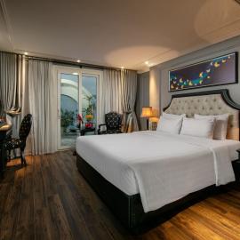 Scent Premium Hotel and Sky Bar
