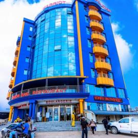 Marriot Metropolitan Hotel, hotel u gradu 'Douala'