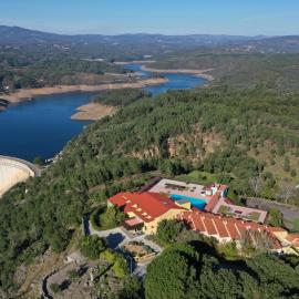 Hotel Da Montanha, hotelli kohteessa Pedrógão Pequeno