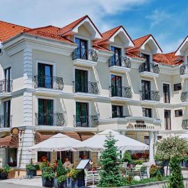 Radsor Hotel, hotel Barcarozsnyón