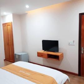 Khách sạn Rosy Việt Trì, hotel Việt Trìben