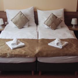 Eger में, होटल Centrooms Eger