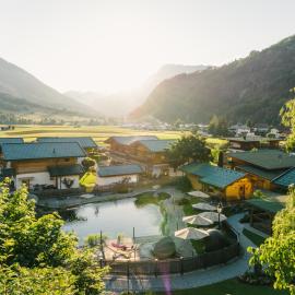 Feelfree Nature Resort – hotel w mieście Oetz