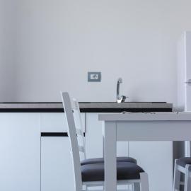 LUMNIK - Shengjin- Hotel & Apartments، فندق في شينجين