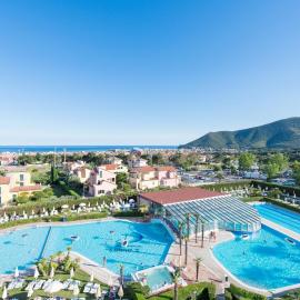 Loano 2 Village, hotel i Loano