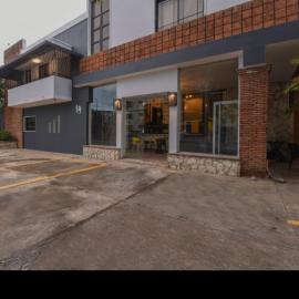 PH 19 Guesthouse Hotel in Gazcue、サントドミンゴのホテル