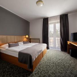 Prague Hotel Carl-Inn l Restaurant & Parking