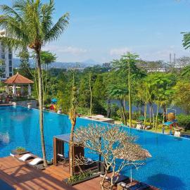 Mason Pine Hotel Bandung, hotel v destinaci Padalarang