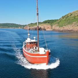 Varra Water - Unique Boat Accomodation - Bornholm, hotel Neksøben