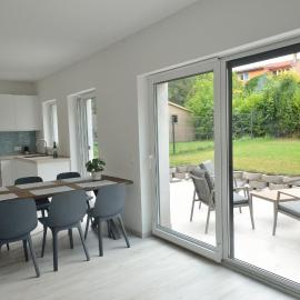 New 2 Bedroom Condo In The Center, hotel en Budaörs