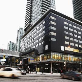 Le Germain Hotel Maple Leaf Square, hotel Torontóban