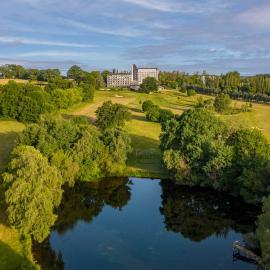 Domaine des Dryades - Hôtel & Spa, хотел в Pouligny-Notre-Dame
