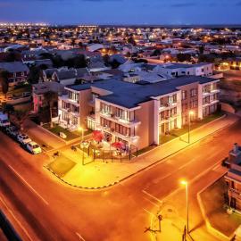 Flamingo Villas Boutique Hotel, hotel u gradu Walvis Bay