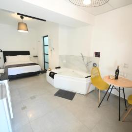 Suites in the Galilee, hotel sa Qiryat Shemona