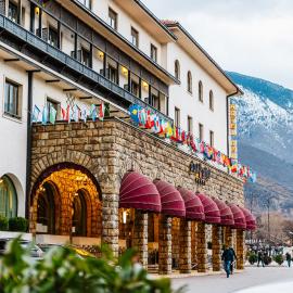 Hotel Dukagjini: Peje şehrinde bir otel