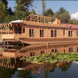Palace Heights Houseboats, hotel a Srinagar