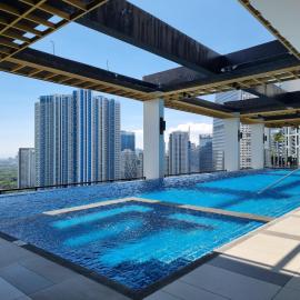 The Residences at BCCT, hotel u Malini