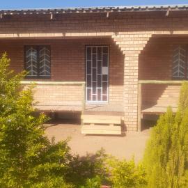 Sunshinevibe guest house, Hotel in Kasane