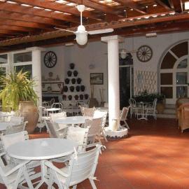 Hotel Villa Augustus, hotel Lipariban