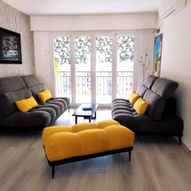 Antibes में, होटल Rooftop condo RAMSES