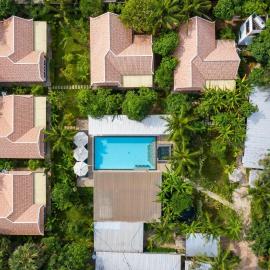 Le petit nid Banana resort, hotell i Phumĭ Réach Born