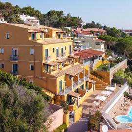 Lu' Hotel Maladroxia, hotel in SantʼAntìoco