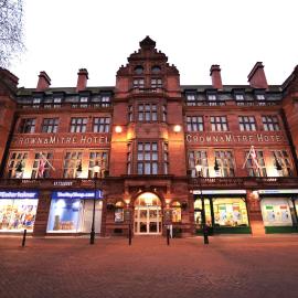 Crown & Mitre Hotel, hotel Carlisle-ban