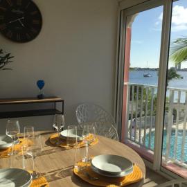 APPARTEMENT DUPLEX VUE LAGON 1216, hotel in Marigot