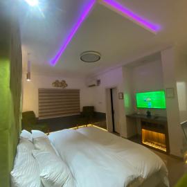 Timeless Apartment Oniru, khách sạn ở Lagos