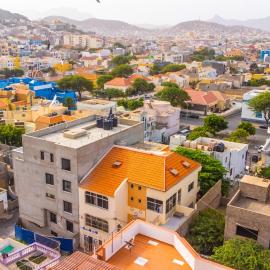 Simabo's Backpackers' Hostel, hotel u gradu 'Mindelo'